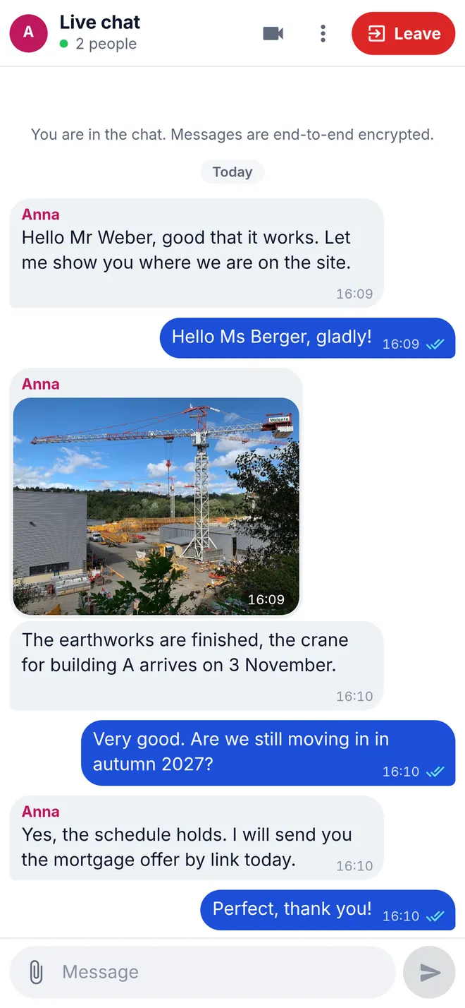 Live chat with photos from the site